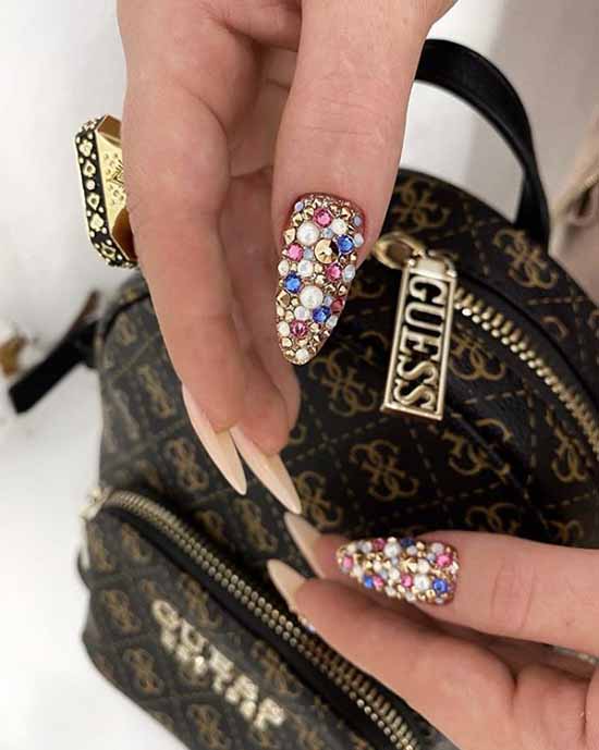 Manicure with rhinestones