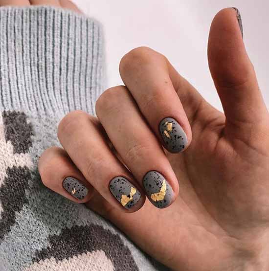 Matte gray manicure winter