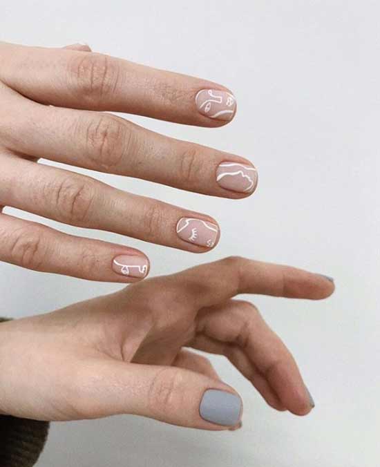 Beautiful design of short nails