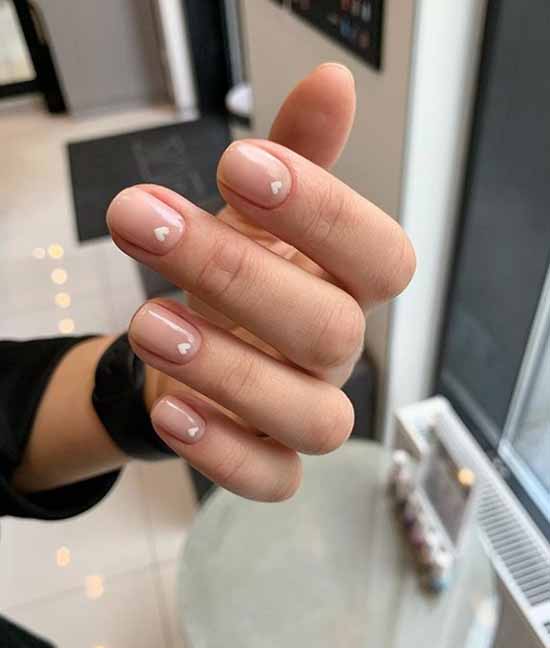 Stylish minimalism on the nails