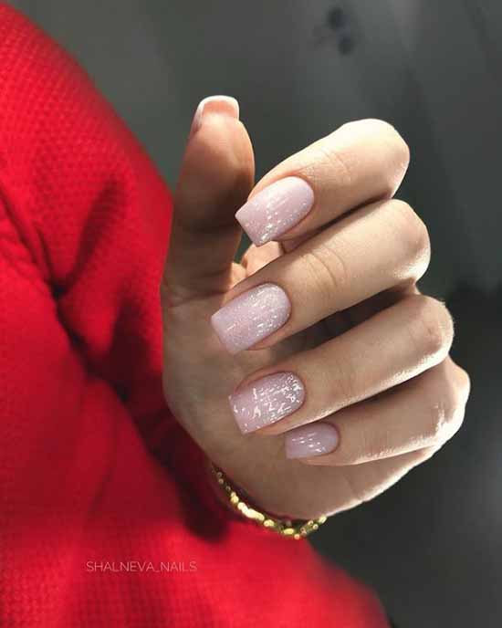 Beige glitter manicure: graceful nail design ideas