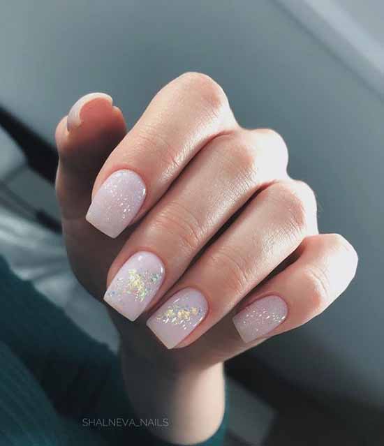 Beige glitter manicure: graceful nail design ideas