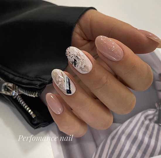 Beige glitter manicure: graceful nail design ideas