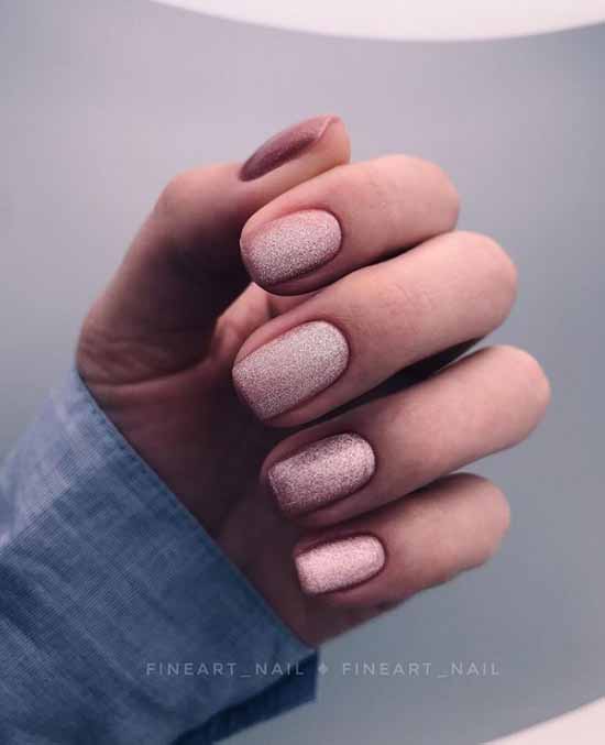 Beige glitter manicure: graceful nail design ideas