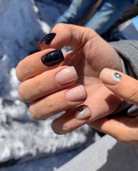 Beige glitter manicure: graceful nail design ideas