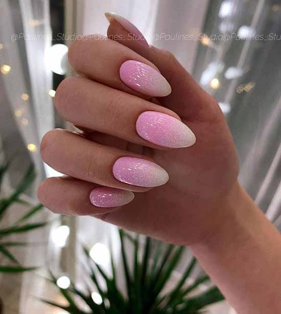 Beige glitter manicure: graceful nail design ideas