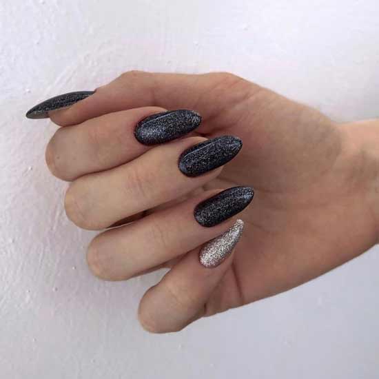 Liquid foil on black nails