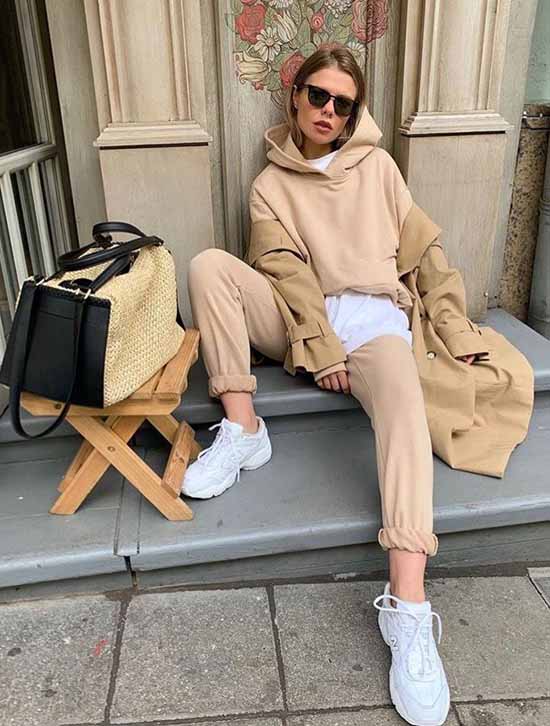 Joggers 2021: what to wear, top fashionable images in the photo