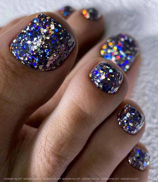 Pedicure 2021: colors, designs, stylish new items in the photo