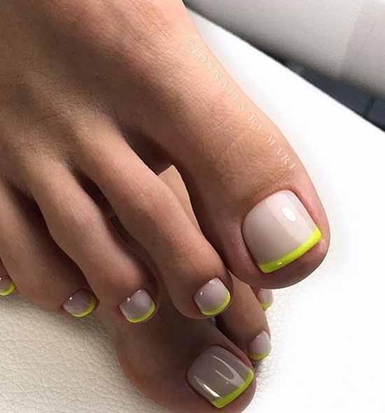 Pedicure 2021: colors, designs, stylish new items in the photo