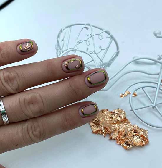 Manucure nude d'hiver 2021: photos des meilleurs designs d'ongles