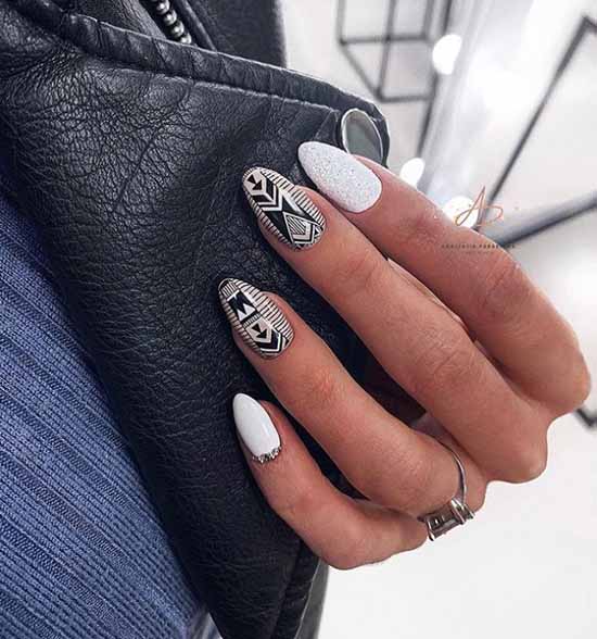 White glitter manicure: beautiful design in the photo, review