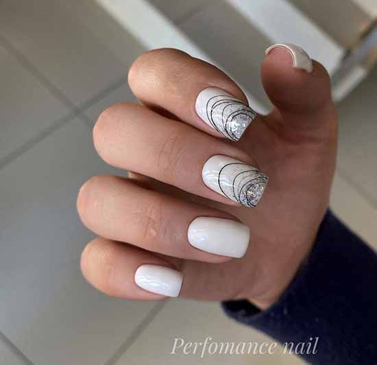 White glitter manicure: beautiful design in the photo, review