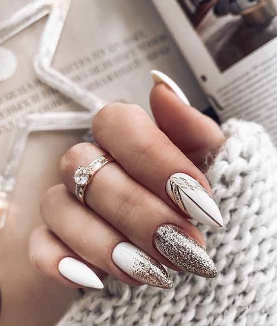 Ongles blancs en amande avec des paillettes d'or