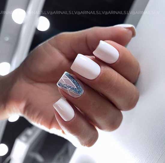 White glitter manicure: beautiful design in the photo, review