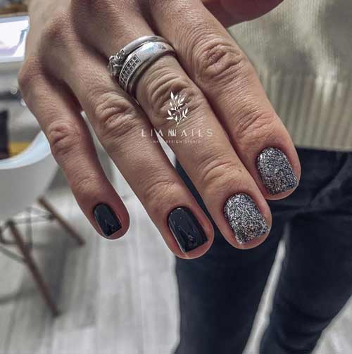 Black glitter manicure