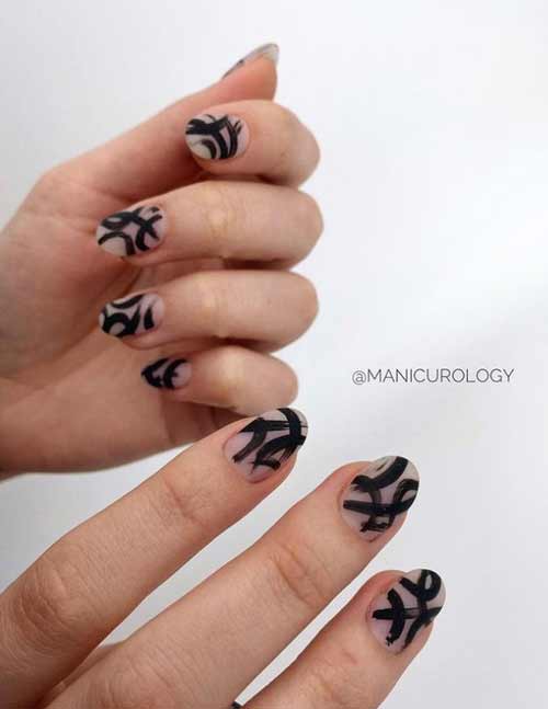 Black design short nails