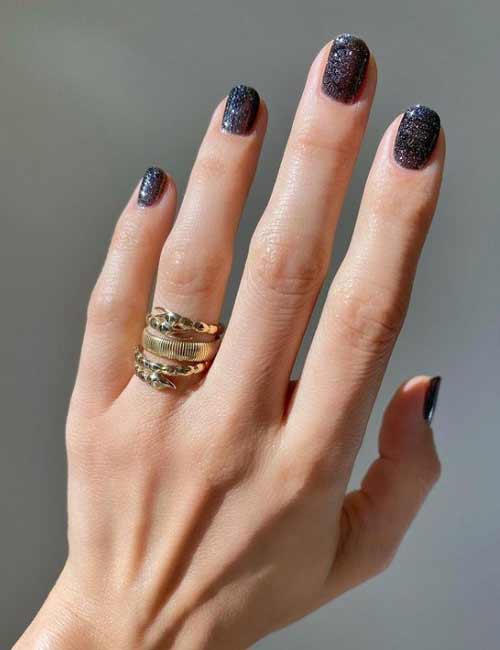 Black metallic manicure