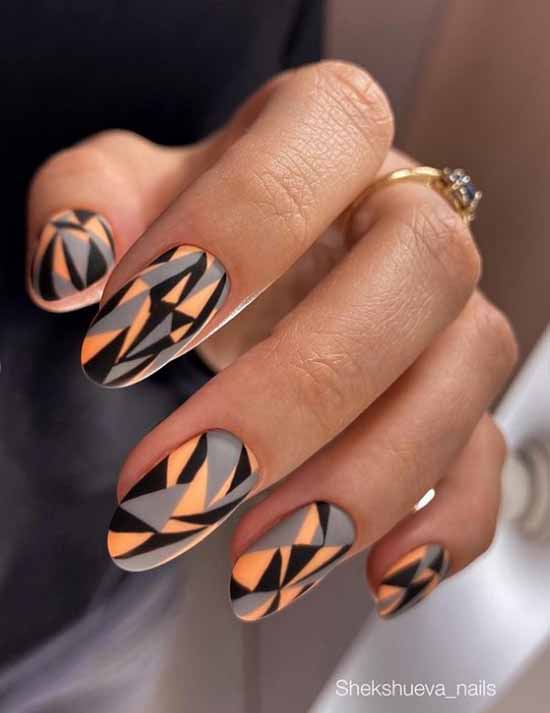 Black printed manicure