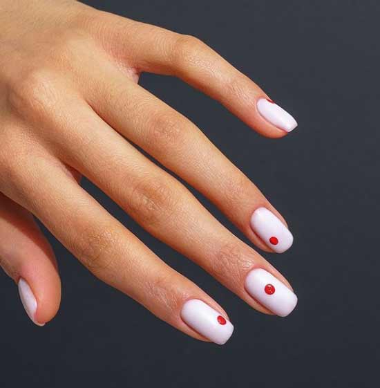 Elegant manicure with dots