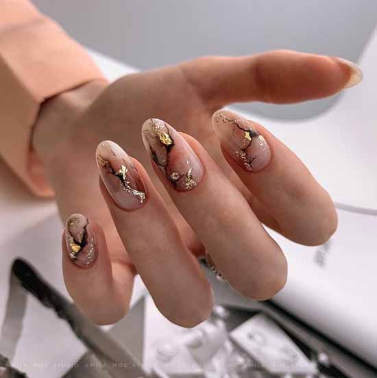 Delicate marble on nails