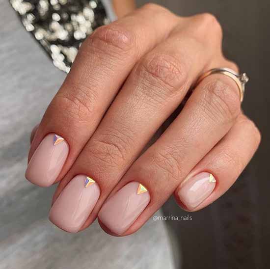 Elegant manicure 2021: photo, delicate nail design