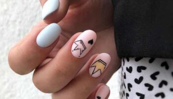 Manicure with heart photo design