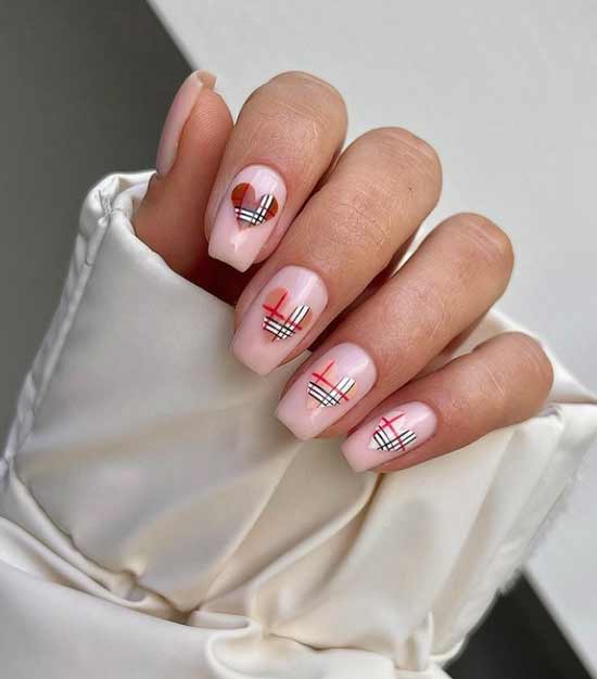 Heart Nails Plaid Design