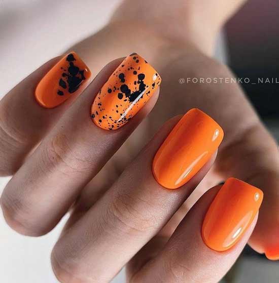 Manucure courte orange