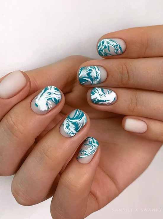 Green manicure 2021: photo of new items with the best nail designs