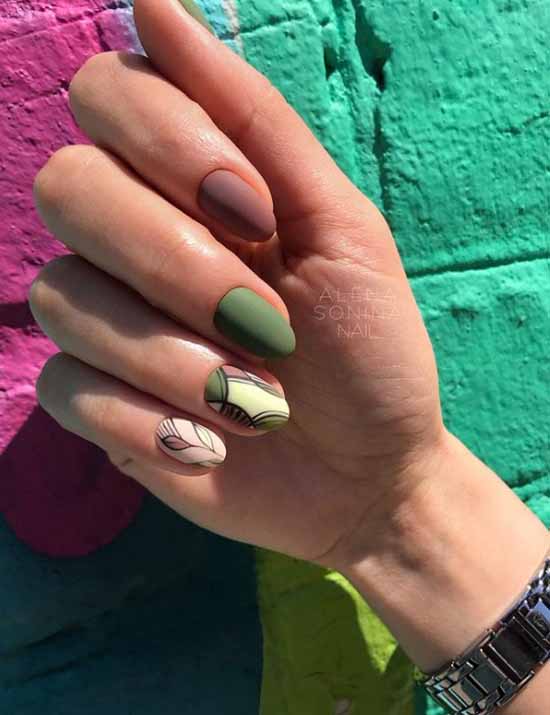 Green yellow manicure