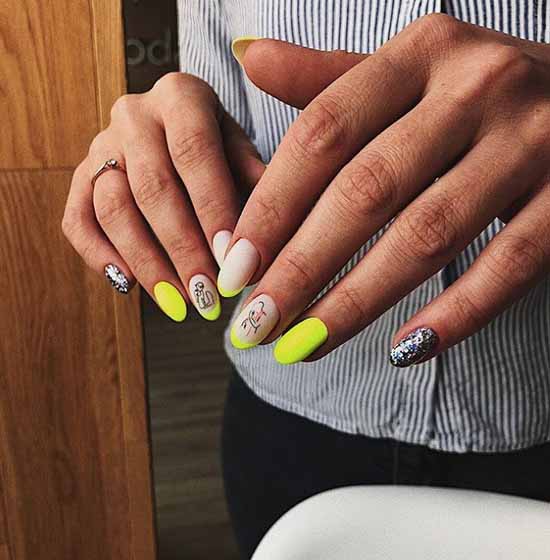 Yellow manicure 2021: photo with the most fashionable design