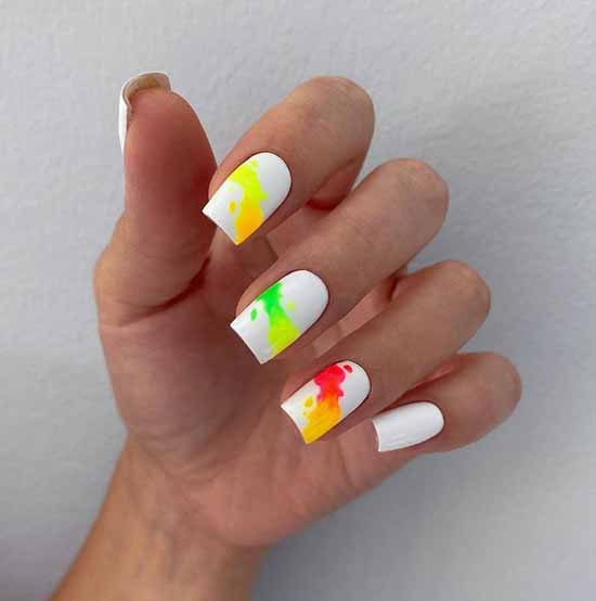 Yellow manicure 2021: photo with the most fashionable design