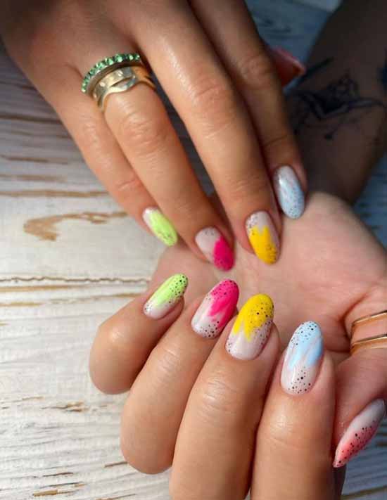 Yellow manicure 2021: photo with the most fashionable design