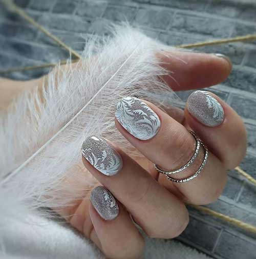 New Year's manicure design cat's eye