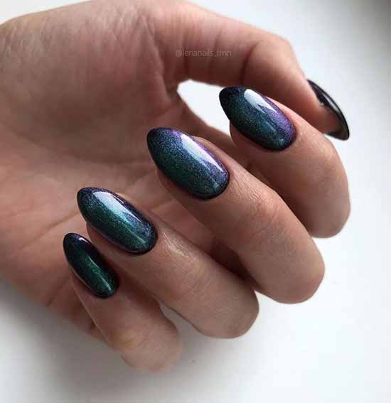 Solid color magnetic nail polish