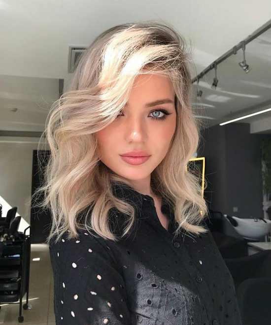 Fashionable shoulder-length haircut