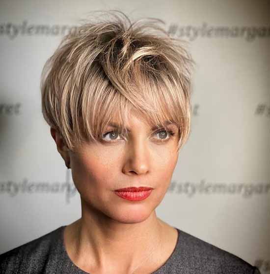 Trendy haircuts spring-summer 2021: trends, styling, photos