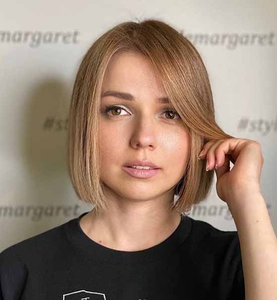 Trendy haircuts spring-summer 2021: trends, styling, photos