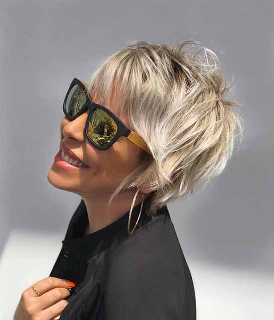 Trendy haircuts spring-summer 2021: trends, styling, photos