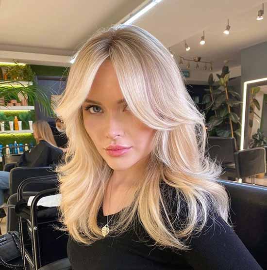 Trendy haircuts spring-summer 2021: trends, styling, photos