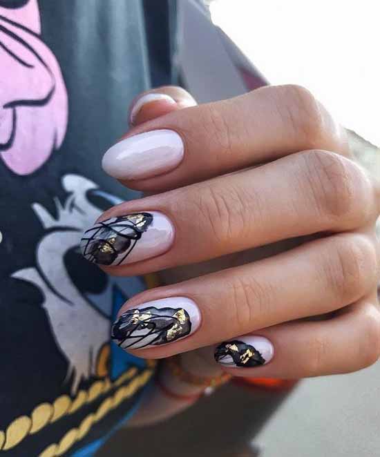 Marble manicure 2021: the most beautiful design, photo