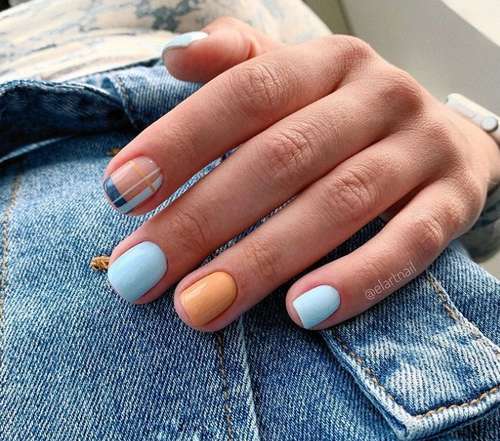 Blue Manicure 2021: Tendances des dessins d'ongles dans les tons bleus