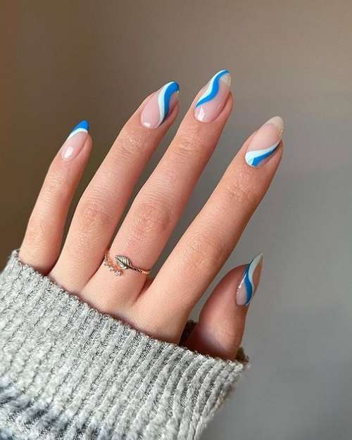 Blue-blue manicure