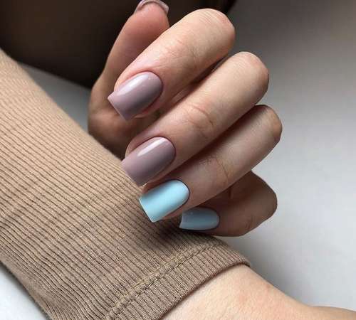 Blue Manicure 2021: Tendances des dessins d'ongles dans les tons bleus