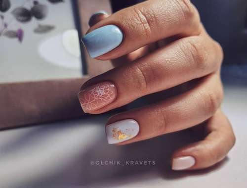 Blue Manicure 2021: Trending Nail Designs in Blue Tones