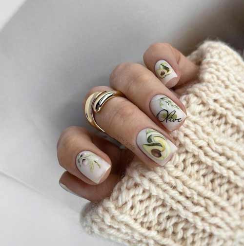 Dessins de fruits sur les ongles