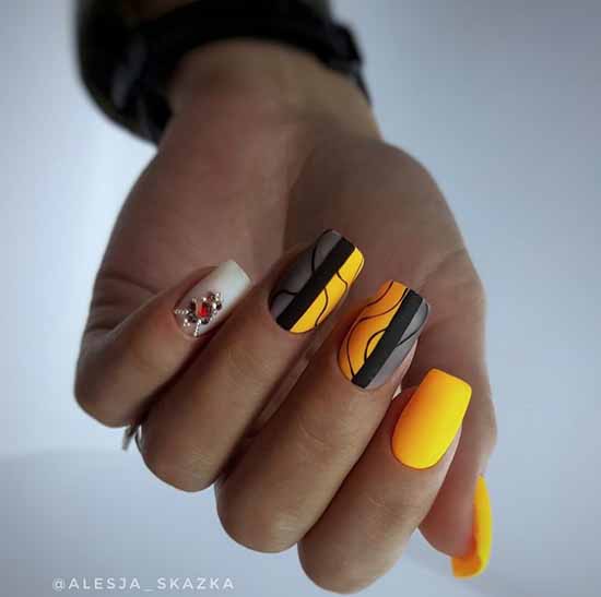 Nail design d'été 2021: photos, la meilleure nouvelle manucure