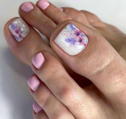 Pedicure design with pattern