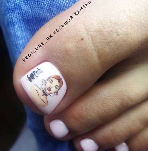 Drawing in a pedicure on the thumb